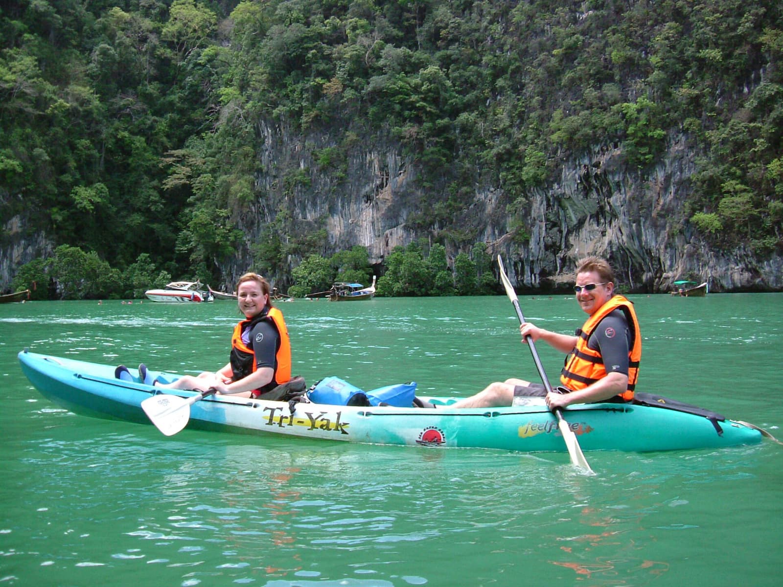 Pagayer dans les lagons cachés de Phang Nga
