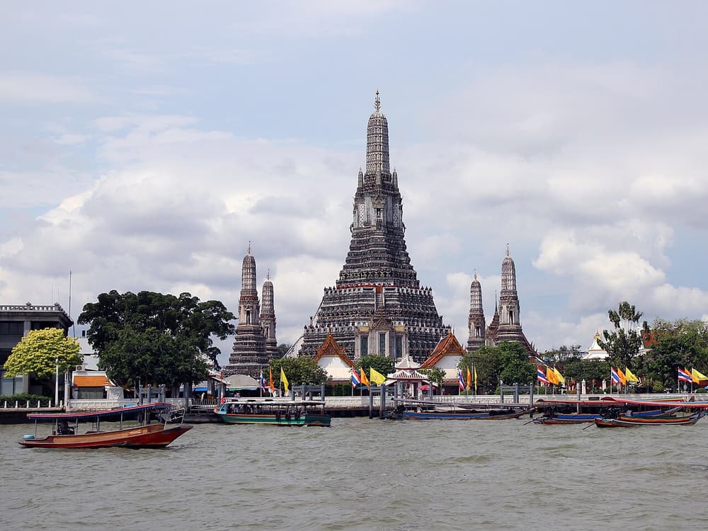 Wat Arun 03-2012-01
