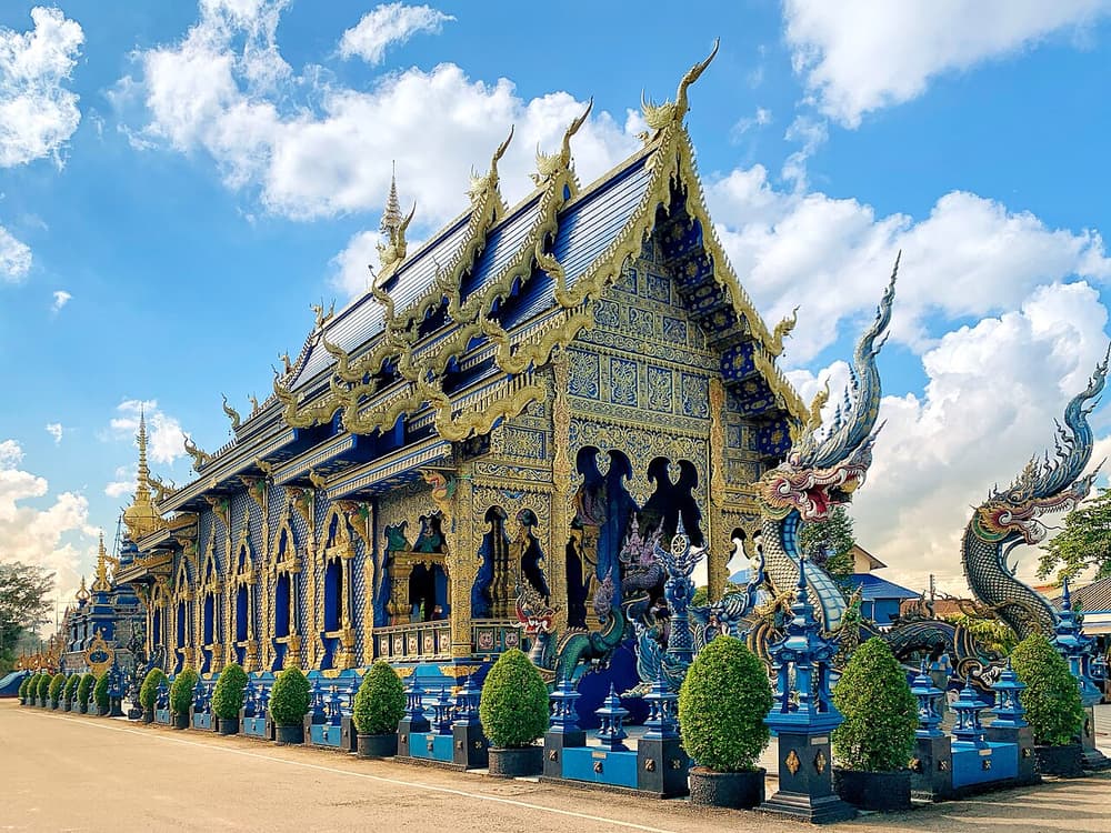 Temples blanc, bleu et rouge : excursion à la journée depuis Chiang Mai