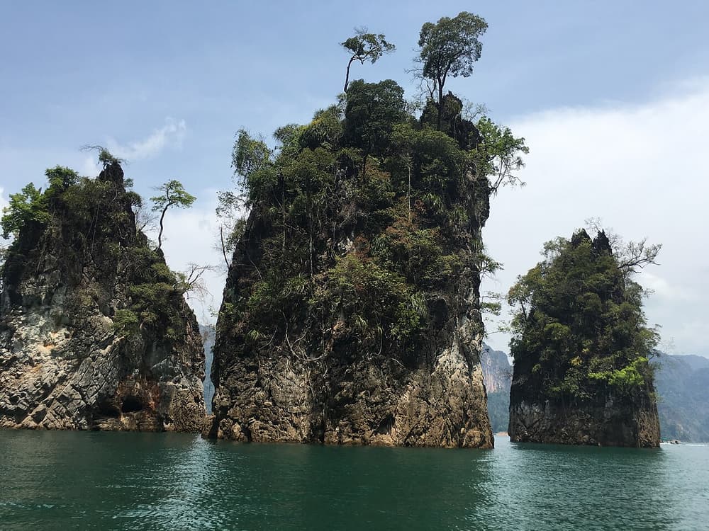 Excursion privée en bateau longtail sur le lac Cheow Lan