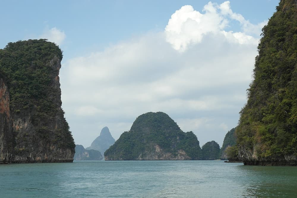 Excursion d’une journée aux îles Hong en speedboat