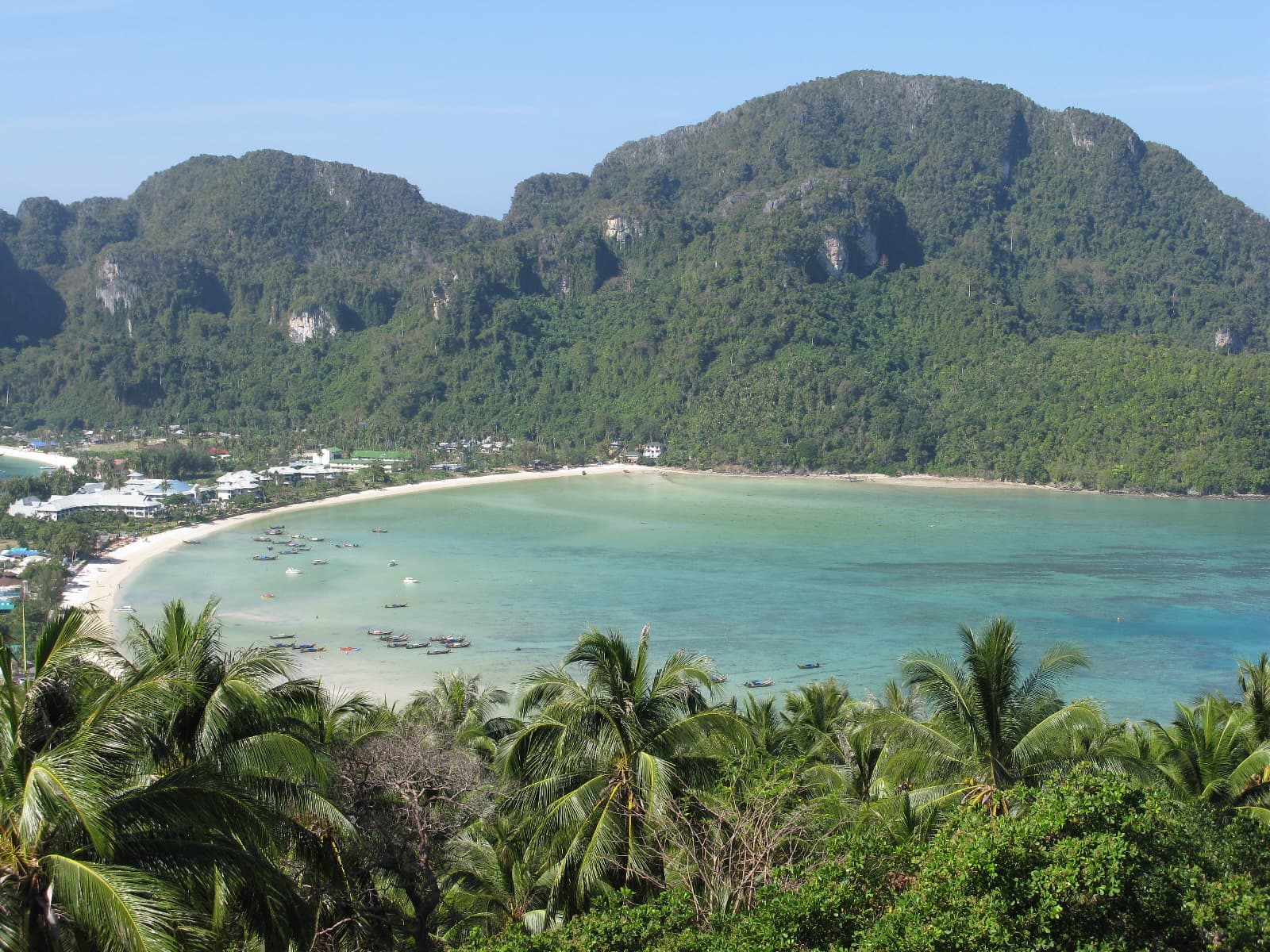Koh Phi Phi & Koh Lanta